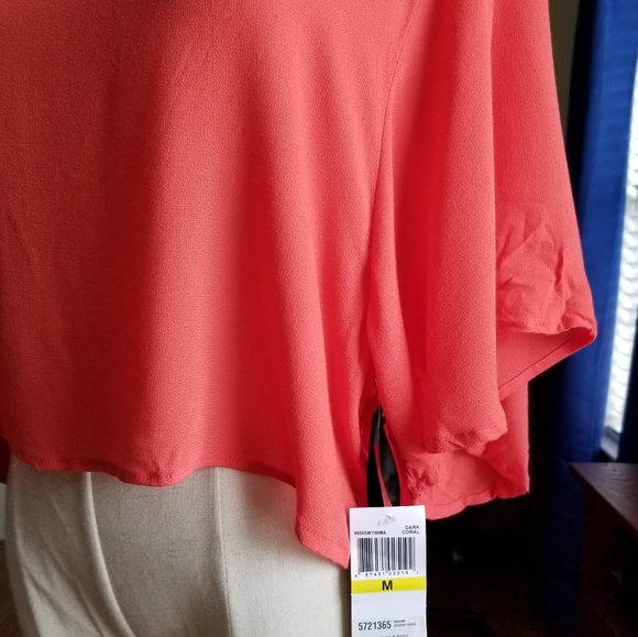 Stoosh M flutter sleeve flowy crop top - Picture 7 of 9